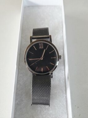 A New Day Black Mesh Strap Watch – Minimalist Modern Unisex Style